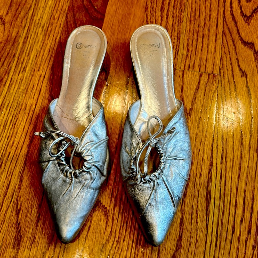 Kitten hill mules. Good condition. Good quality, made in Spain. Leather